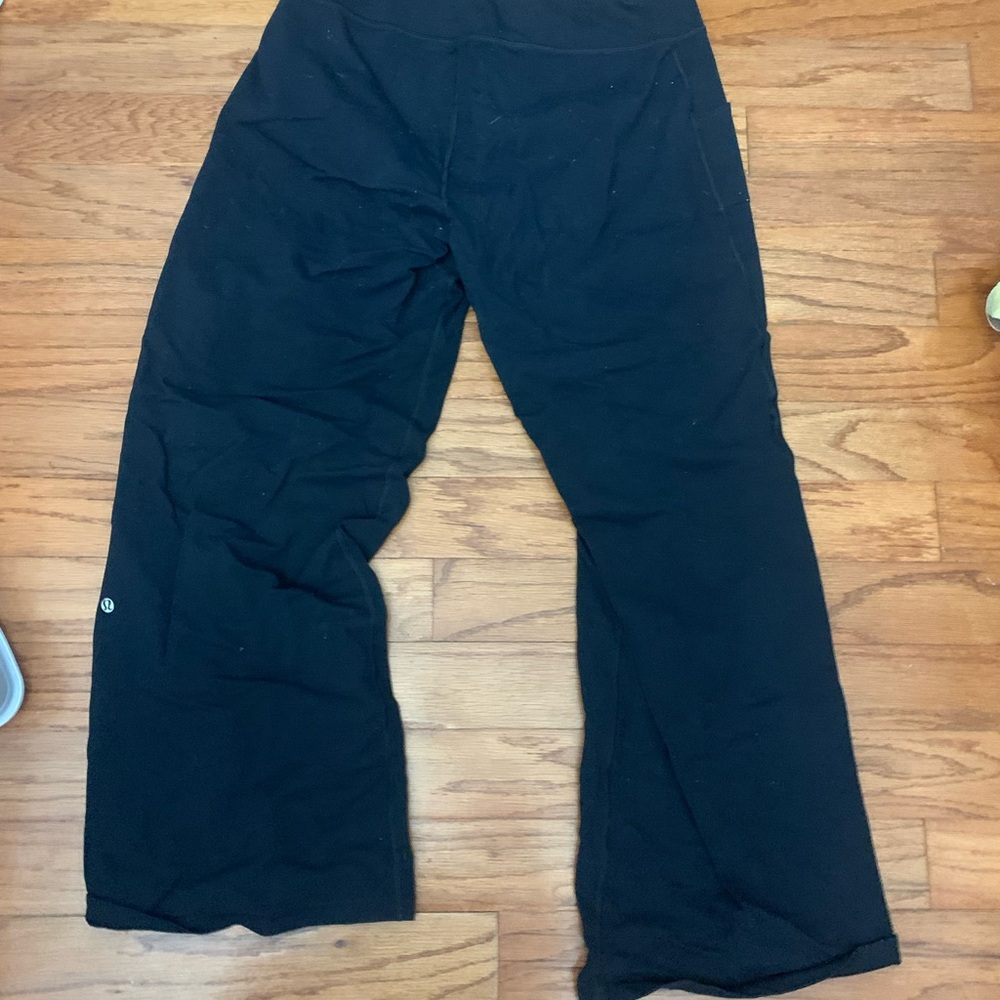 Lululemon black leggings